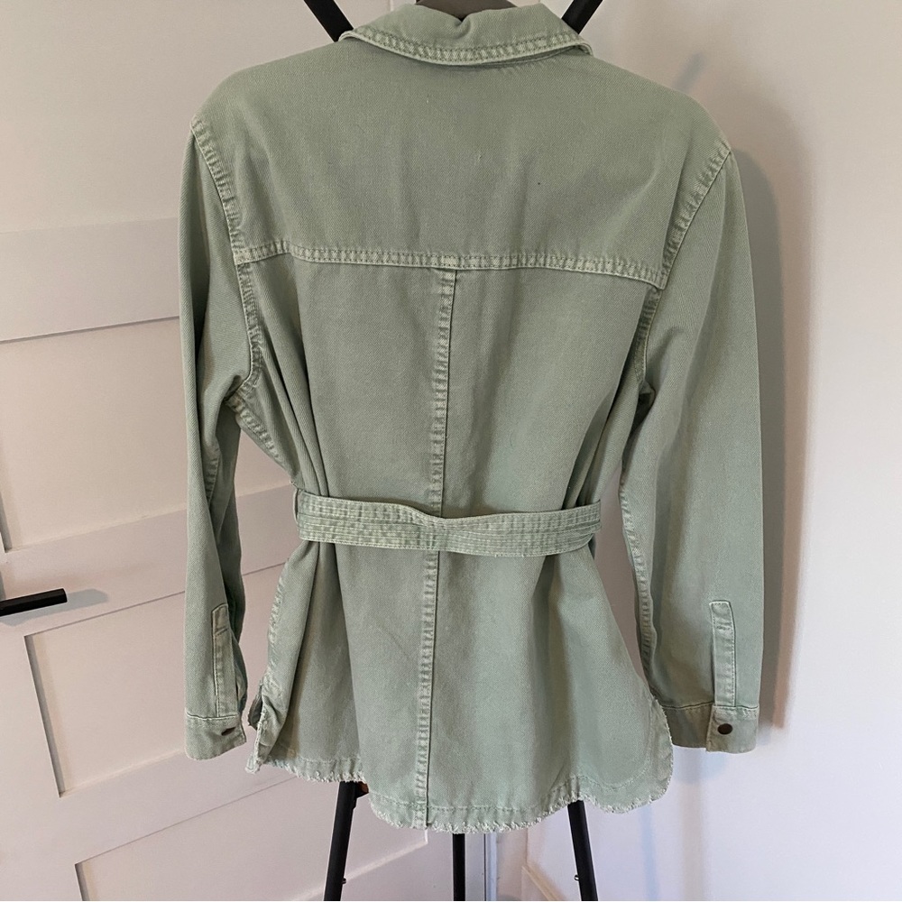 🔥🔥🔥 Zara Belted Denim Jacket - Picture 4 of 6
